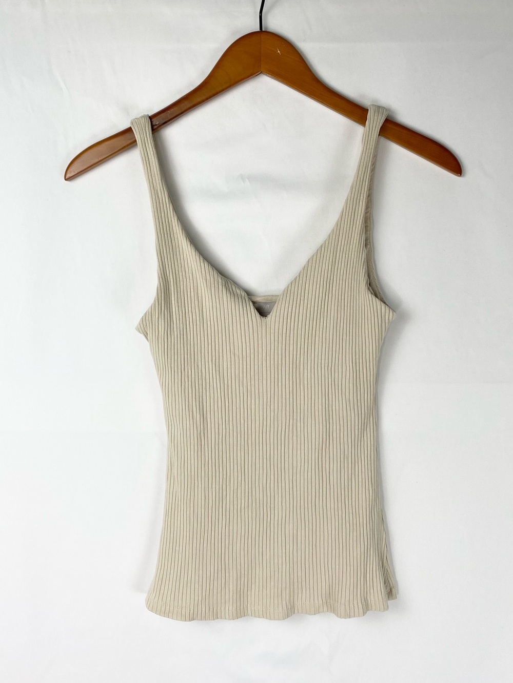 H&M Ribbedβ V Neck Tank Top Tan Cream Size Small